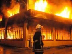 Başkent'te pasajda yangın 