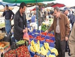 Başkan Şahin'den pazar esnafına nazik uyarı