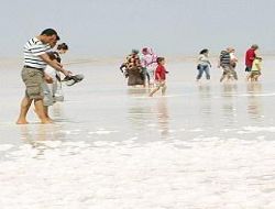 Tuz Gölü'nde tuz oluşumu arttı