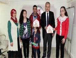 Mutluluk arayan bu oyunu seyretsin!