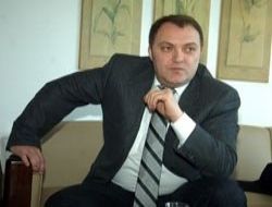 Başkan'a Kumar Baskını