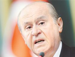TAVRI TAKTİR TOPLADI