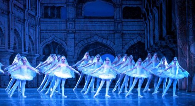 190 çocuk dansçı Opera Sahnesi'nde
