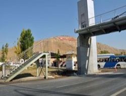 Eskişehir Yolu'nun talihsiz üst geçidi