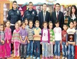 Polis sigaranın zararlarını anlattı