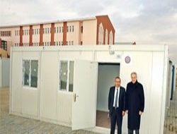 Van'a yardımlar devam ediyor