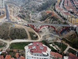 Çankaya ve Dikmen köprü ile birleşiyor