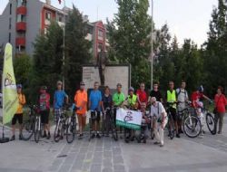 Bisiklet tutkunları Atapark'ta buluşuyor