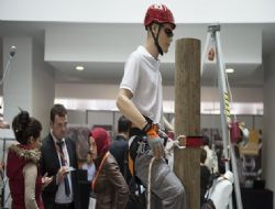 ‘Düşenin dostu' güvenlik zirvesi