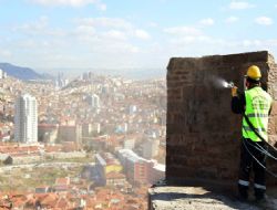 Ankara Kalesi'nde basınçlı temizlik