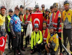 Çanakkale'den Anıtkabir'e pedalladılar