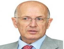 Acar'a onursal doktora