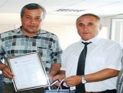 Belediye, ruhsatları çerçeveletip veriyor