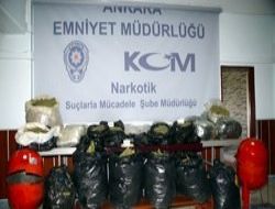 Tüpteki esrar polisten kaçmadı