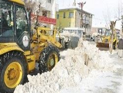 6 ilçede okullara kar engeli