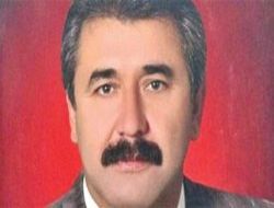 Öldürülen başkan kabri başında anıldı