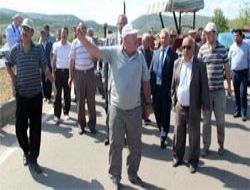 Ölüm kavşağına traktörlü tepki