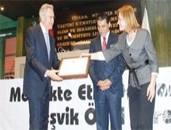 Rektör Cemal Taluğ'a etik ödülü