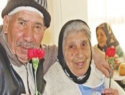 70'lik aşıkların sevgililer günü