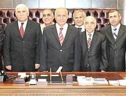 Kırmızı etiketli asansöre binmeyin