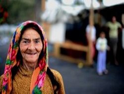 En yoksul yaşlılar Altındağ'da