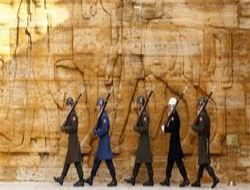 Anıtkabir'de saygı nöbeti