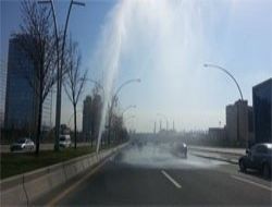 Ankara Eskişehir Yolu'nda 'ücretsiz oto yıkama'