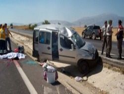 Antalya'ya gidemediler: Bir ölü 4 yaralı