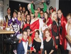 Gündüz kafe akşam bar