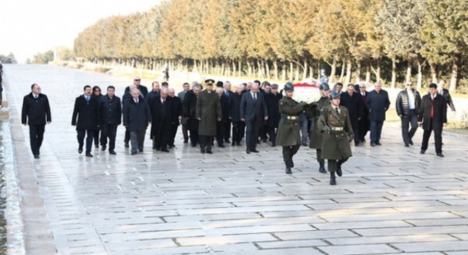 ATO'dan Anıtkabir ziyareti