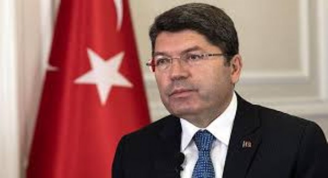 Bakan Tunç'tan Sahipsiz Hayvanlar için Hukuki ve Cezai İşlem Uyarısı