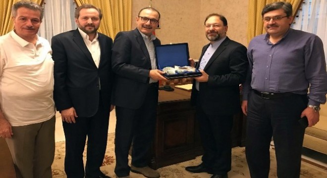 Diyanet İşleri Başkanı Erbaş, İİT Nezdinde Türkiye Daimi Büyükelçisi Şen'i ziyaret etti