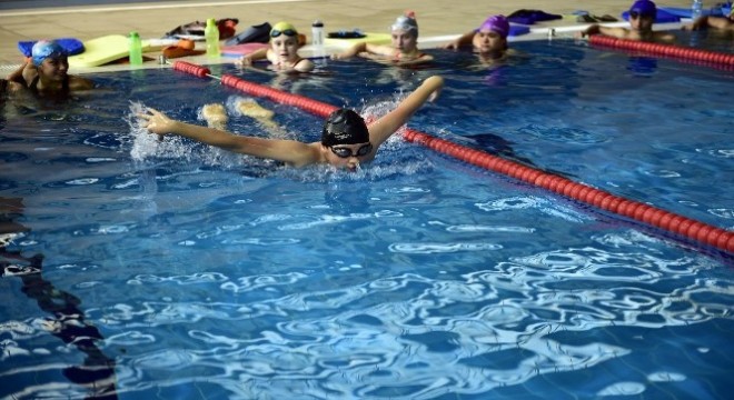 Mamak Belediyesi Yüzme Havuzu'nda büyük bakım başladı
