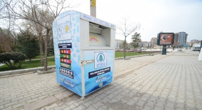 Pursaklar'da 34 noktaya giysi kumbarası