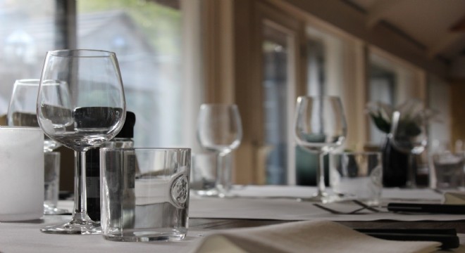 Ticaret Bakanlığı, lüks restoranlarda menü ve fiyat listeleri denetimlerine devam ediyor