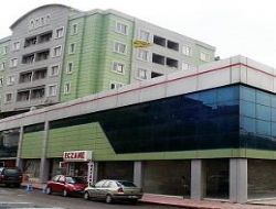 İş merkezi esnafı mağdur etti
