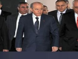 MHP'den anayasa paketine boykot